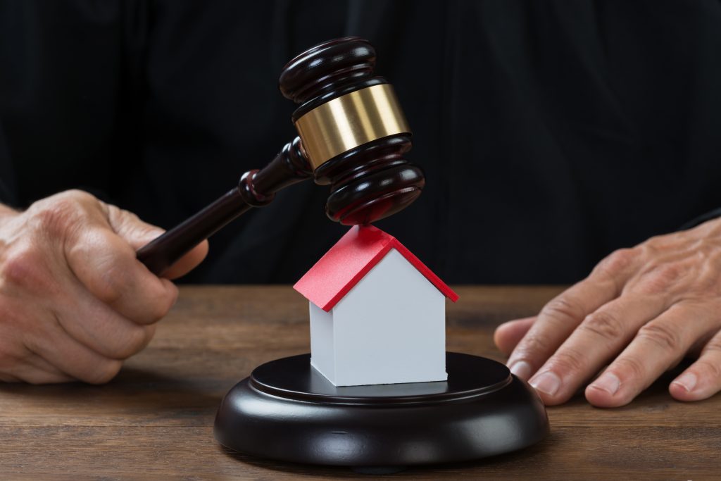 splitting property in a California divorce